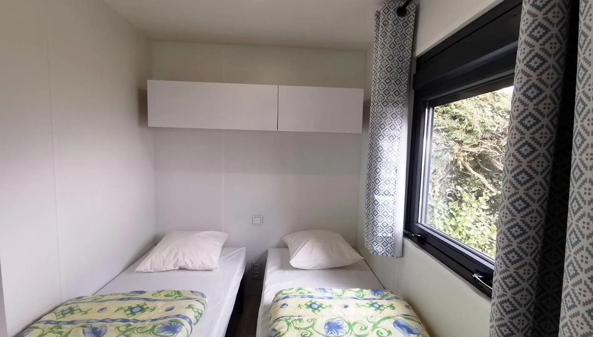 Camping Les Goelands Ambon Campsite
